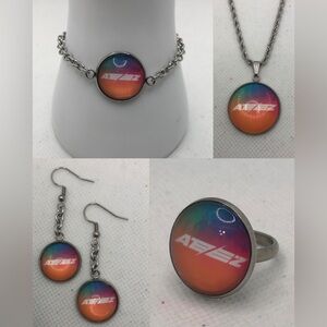 New KPOP Drop!!! Ateez Colorful Jewelry set!